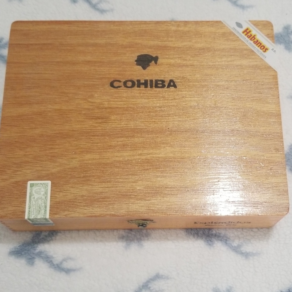 Authentic Tobacco COHÍBA